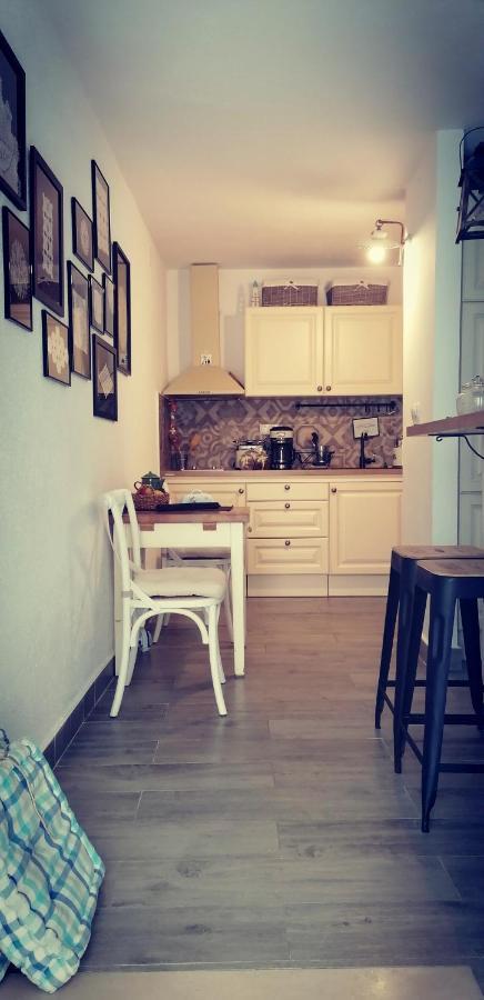 Liza'S Downtown Apartment Hvar Town Luaran gambar